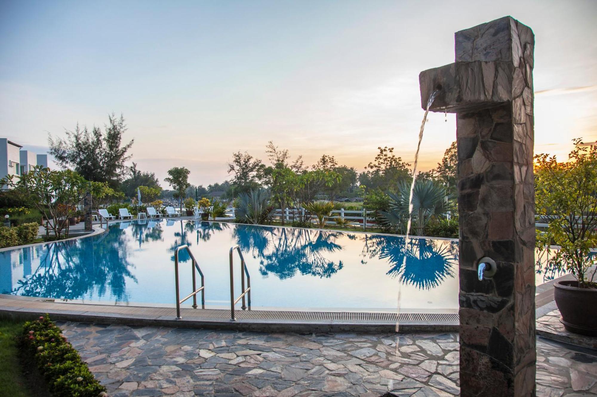 Absolute Beachfront Villa Ban Huai Yang Exterior foto