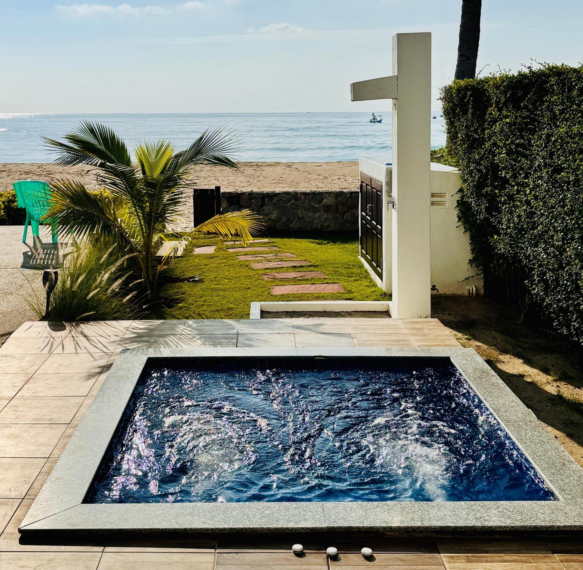 Absolute Beachfront Villa Ban Huai Yang Exterior foto